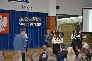 Członkowie Szkolnego Koła Wielkopolskiego Stowarzyszenia Pamięci Armii Krajowej