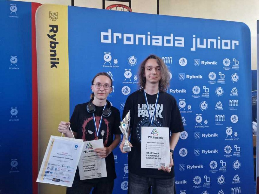 Droniada Junior